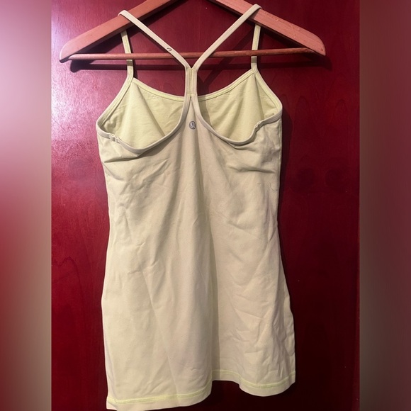 Lululemon Athletica Power Y Tank Lime Yellow Sz 6 Women - Picture 4 of 5